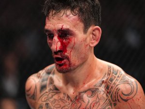 MAx Holloway vs Alexander volkanovski 3