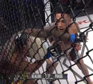 Rodney Kealohi elbows opponent